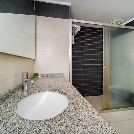 Delfino Boutique Apart Hotel 3*