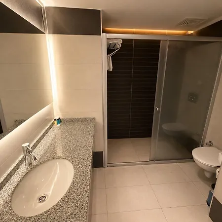 Delfino Boutique Apart Hotel 3*
