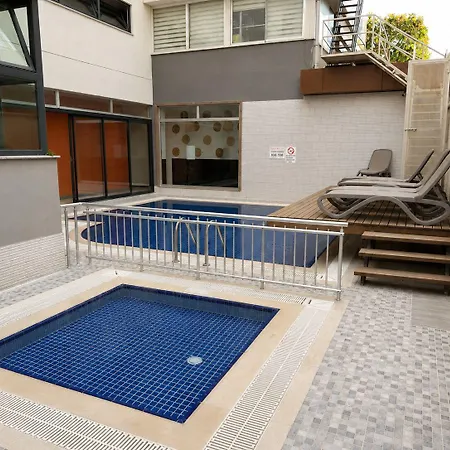 Delfino Boutique Apart Hotel