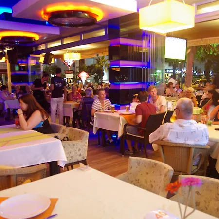 Delfino Boutique מלון 3*