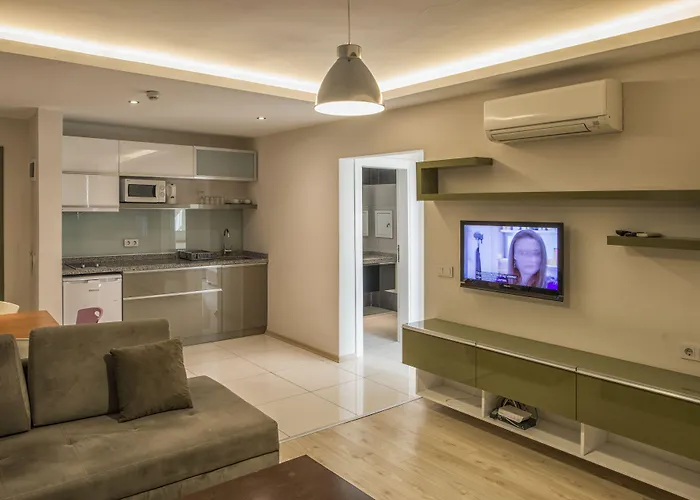 Delfino Boutique 3* אלאניה
